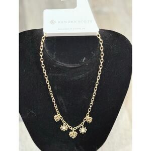 Kendra Scott x Target Leaf Flower Charm Necklace
- Gold  NWT $60